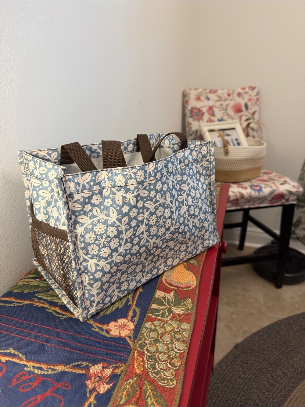 thirty-one Blue and White Floral Tote
